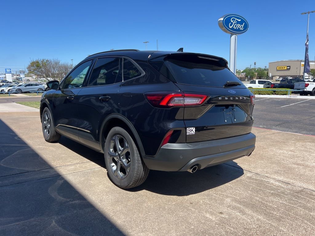 Used 2025 Ford Escape ST-Line w/ Tech Pack #1 image 6