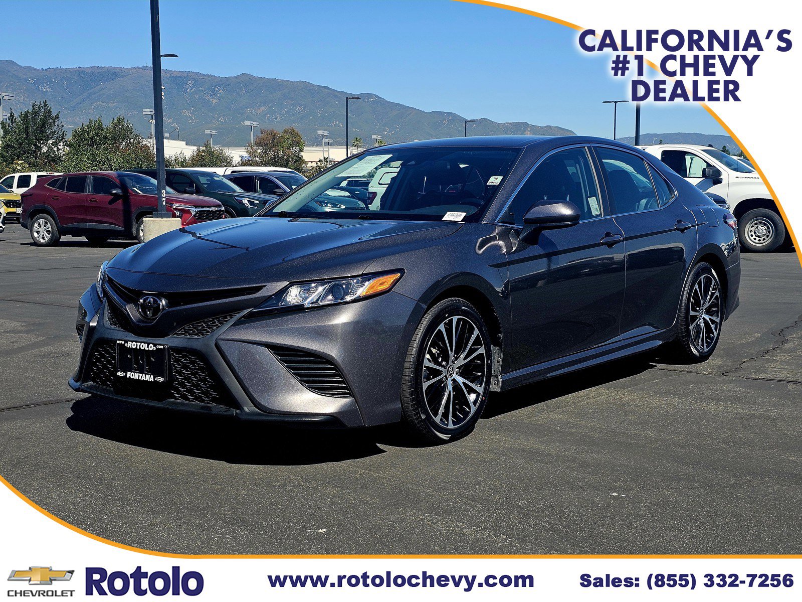 Used 2020 Toyota Camry SE w/ Carpet Mat Package image 3