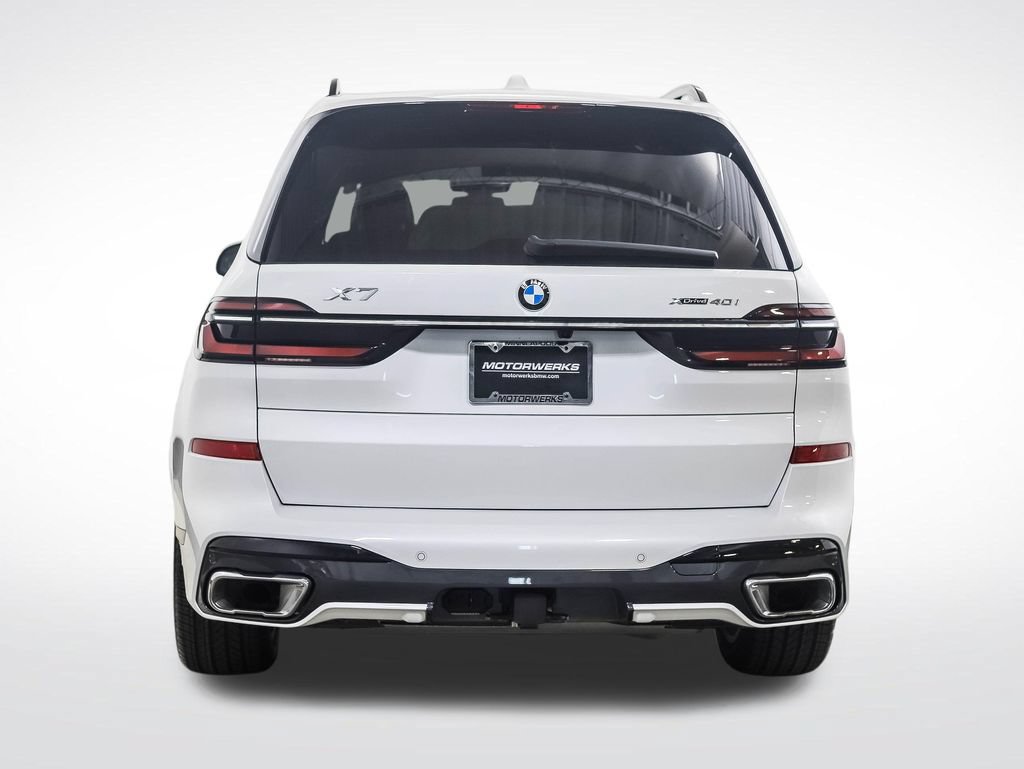 Used 2023 BMW X7 xDrive40i w/ Executive Package AWD/4WD image 4