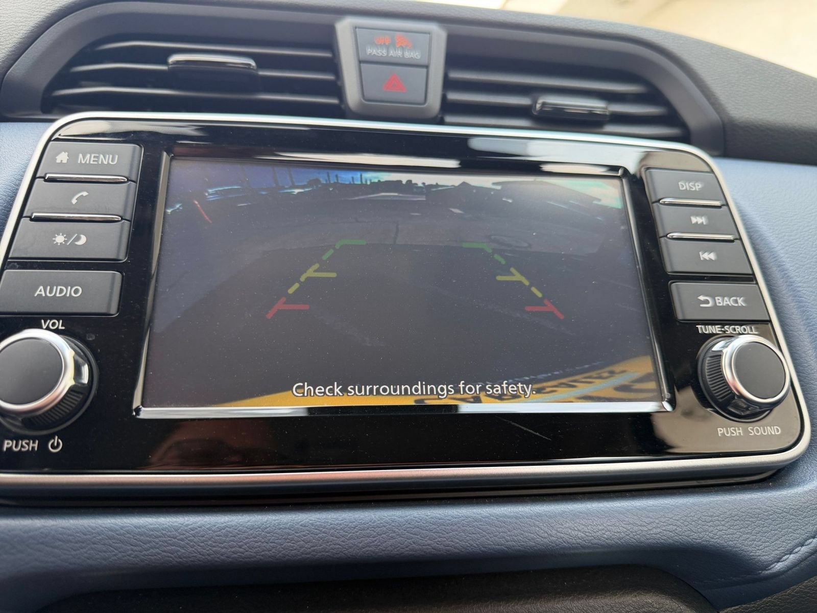 Used 2025 Nissan Versa SV FWD image 18