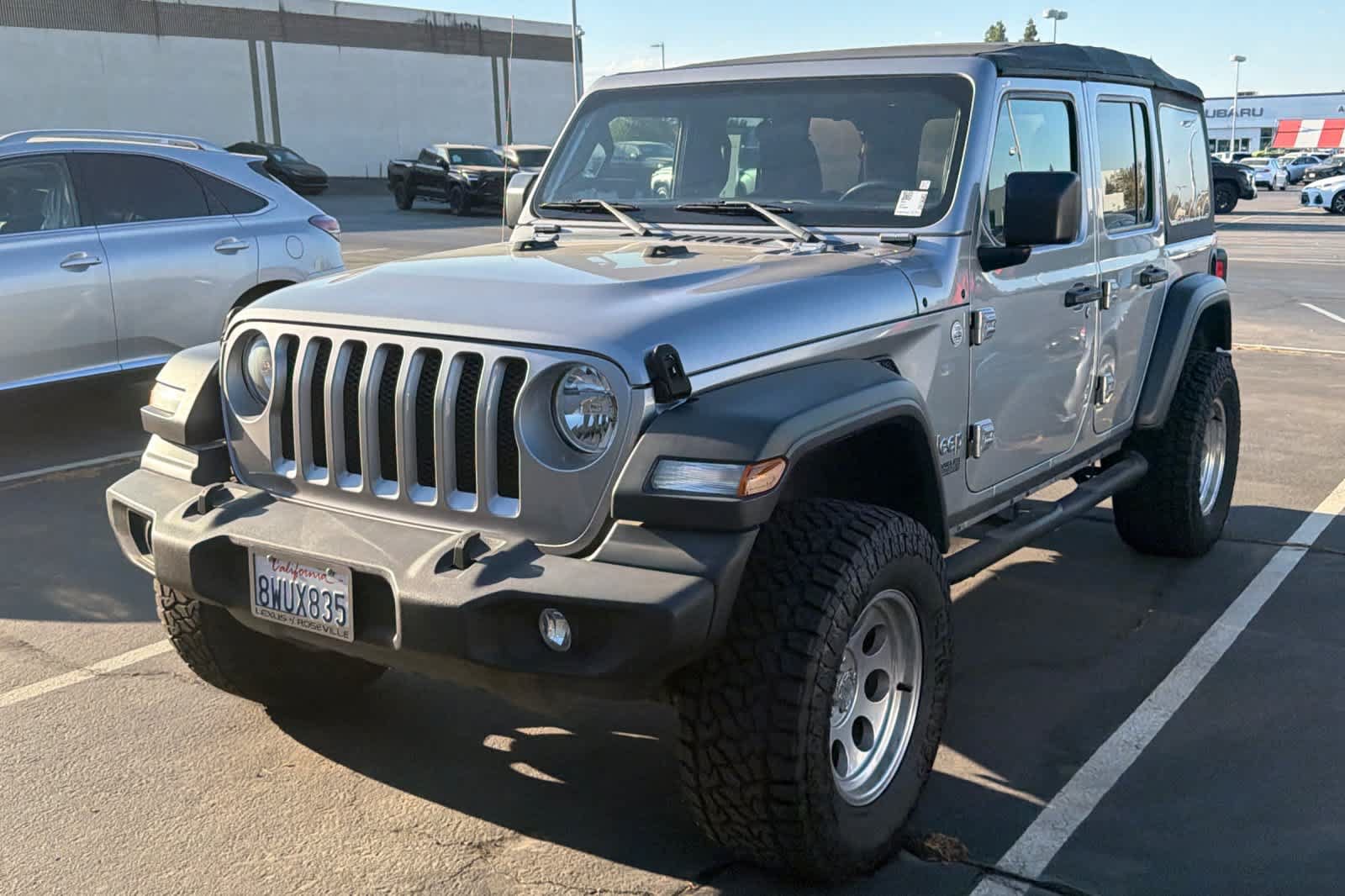 Used 2018 Jeep Wrangler Unlimited Sport AWD/4WD image 1