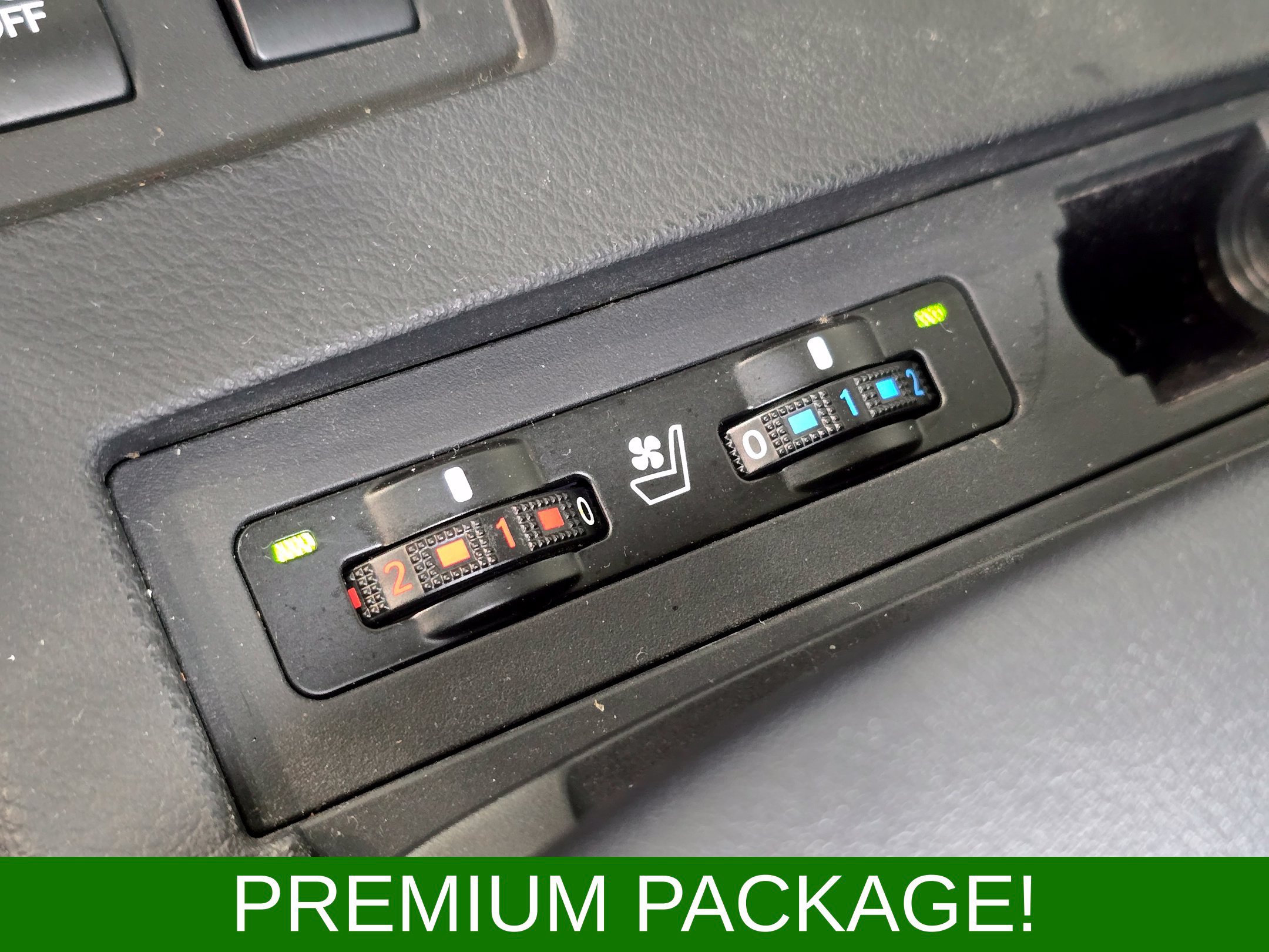 Used 2013 Lexus RX 350 AWD w/ Premium Pkg image 20