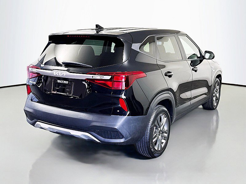 Used 2023 Kia Seltos LX AWD/4WD image 7