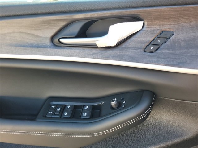 New 2025 Jeep Grand Cherokee L Limited w/ Black Appearance Package image 24