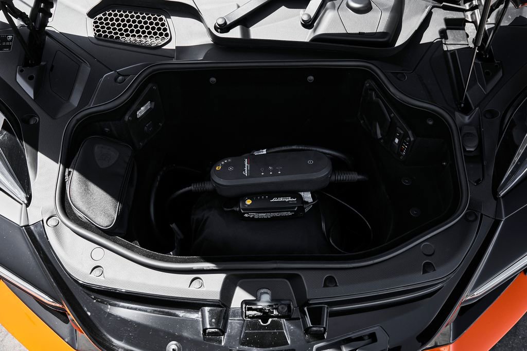 Used 2024 Lamborghini Revuelto AWD/4WD image 20