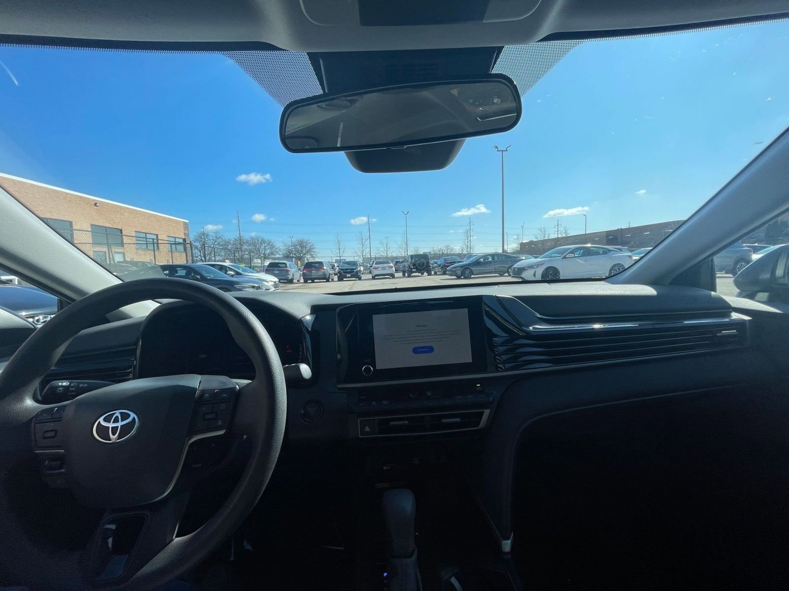 Used 2025 Toyota Camry LE image 33