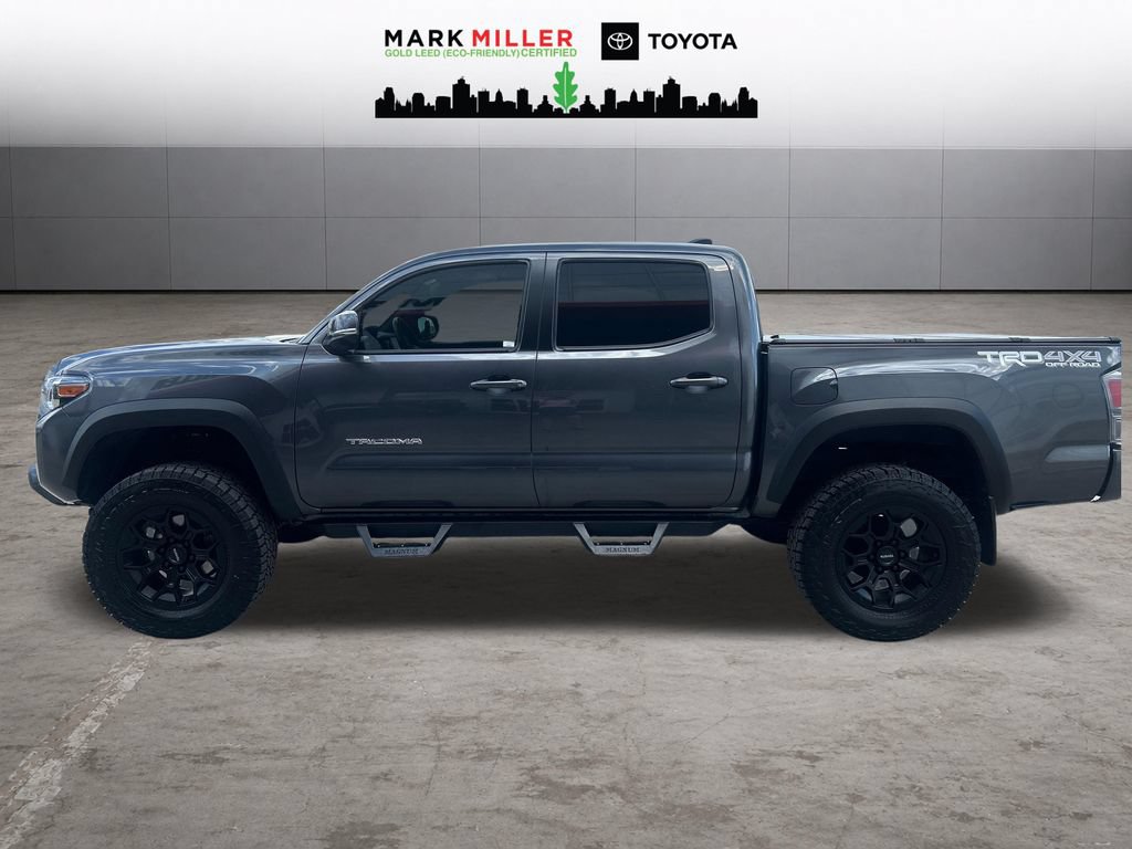 Certified 2022 Toyota Tacoma TRD Off-Road w/ Technology Package AWD/4WD image 2