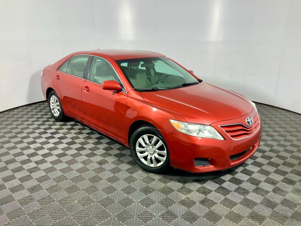 Used 2010 Toyota Camry FWD image 2