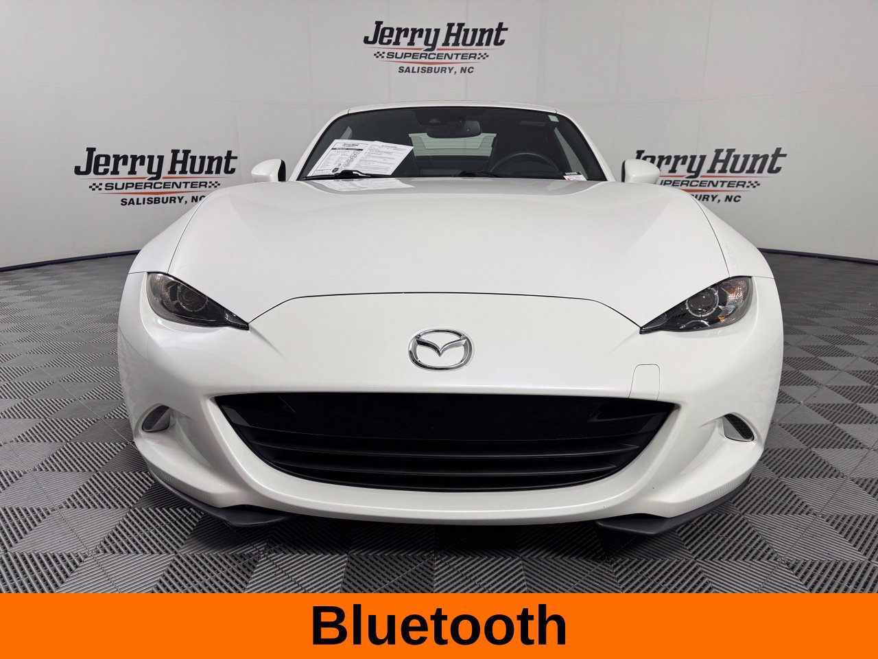 Used 2021 MAZDA MX-5 Miata RF Grand Touring RWD image 4