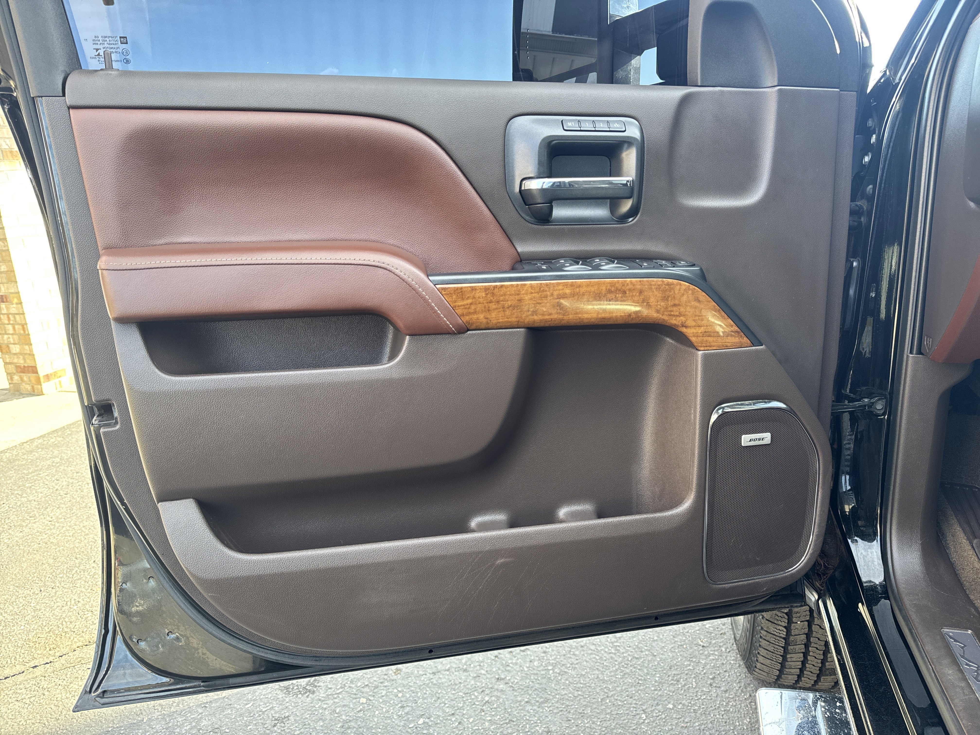 Used 2018 Chevrolet Silverado 2500 High Country w/ Duramax Plus Package image 12