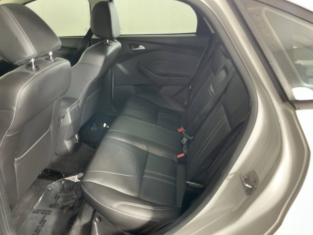 Used 2013 Ford Focus SE FWD image 23