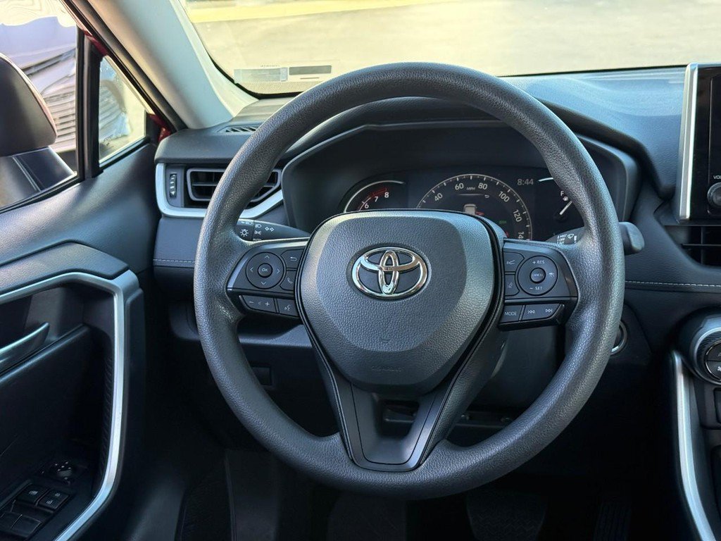 Certified 2025 Toyota RAV4 XLE AWD/4WD image 15