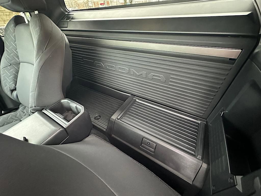 Certified 2025 Toyota Tacoma SR image 15