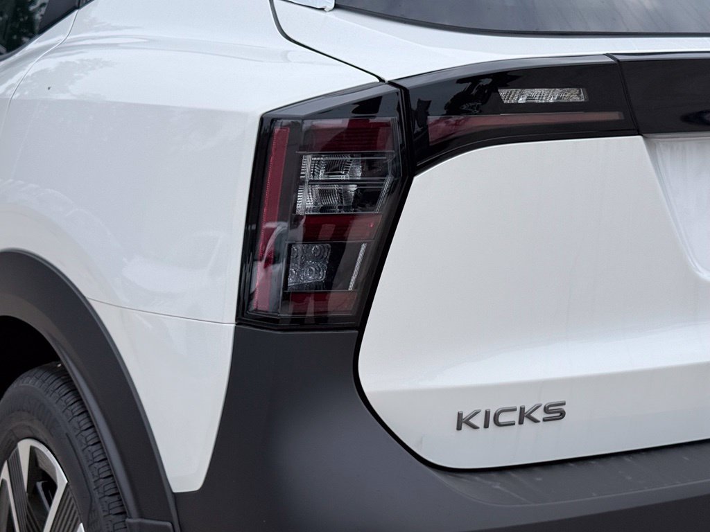 New 2026 Nissan Kicks SV w/ SV Premium Package AWD/4WD image 7