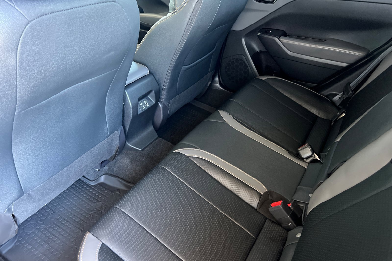 Used 2024 Subaru Crosstrek 2.5i Wilderness image 12