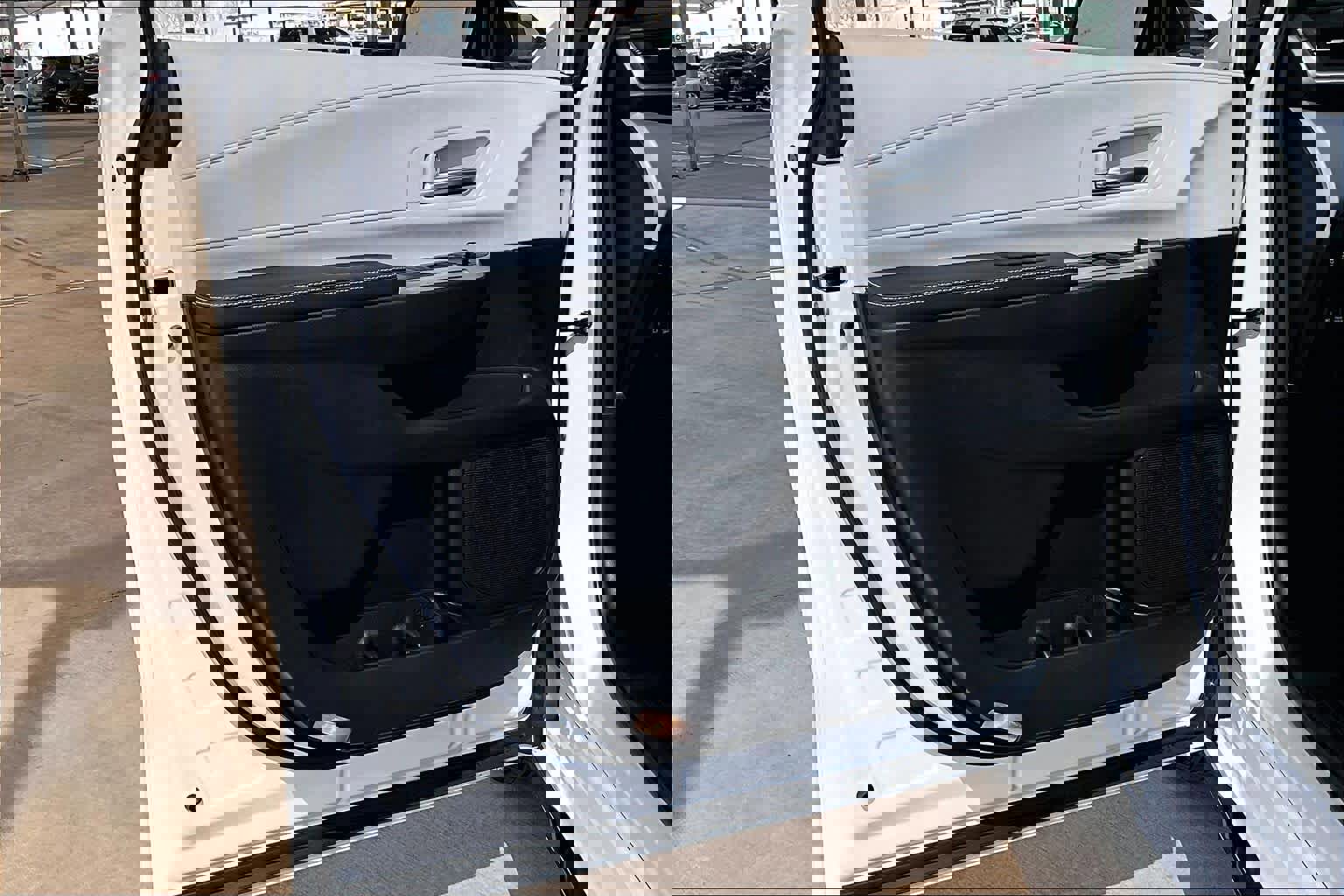 Used 2025 Toyota Sienna XSE image 25