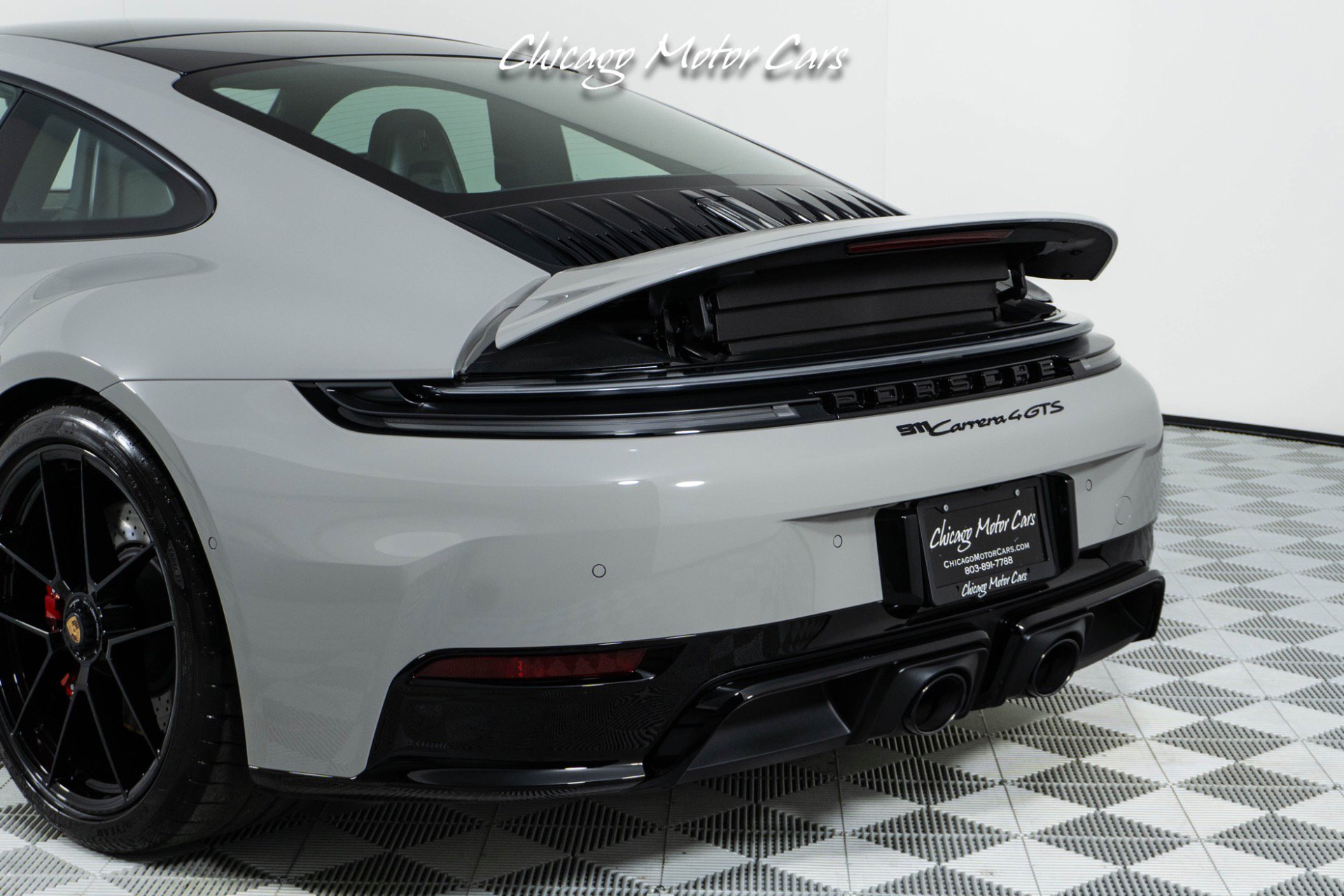 Used 2025 Porsche 911 GTS image 17