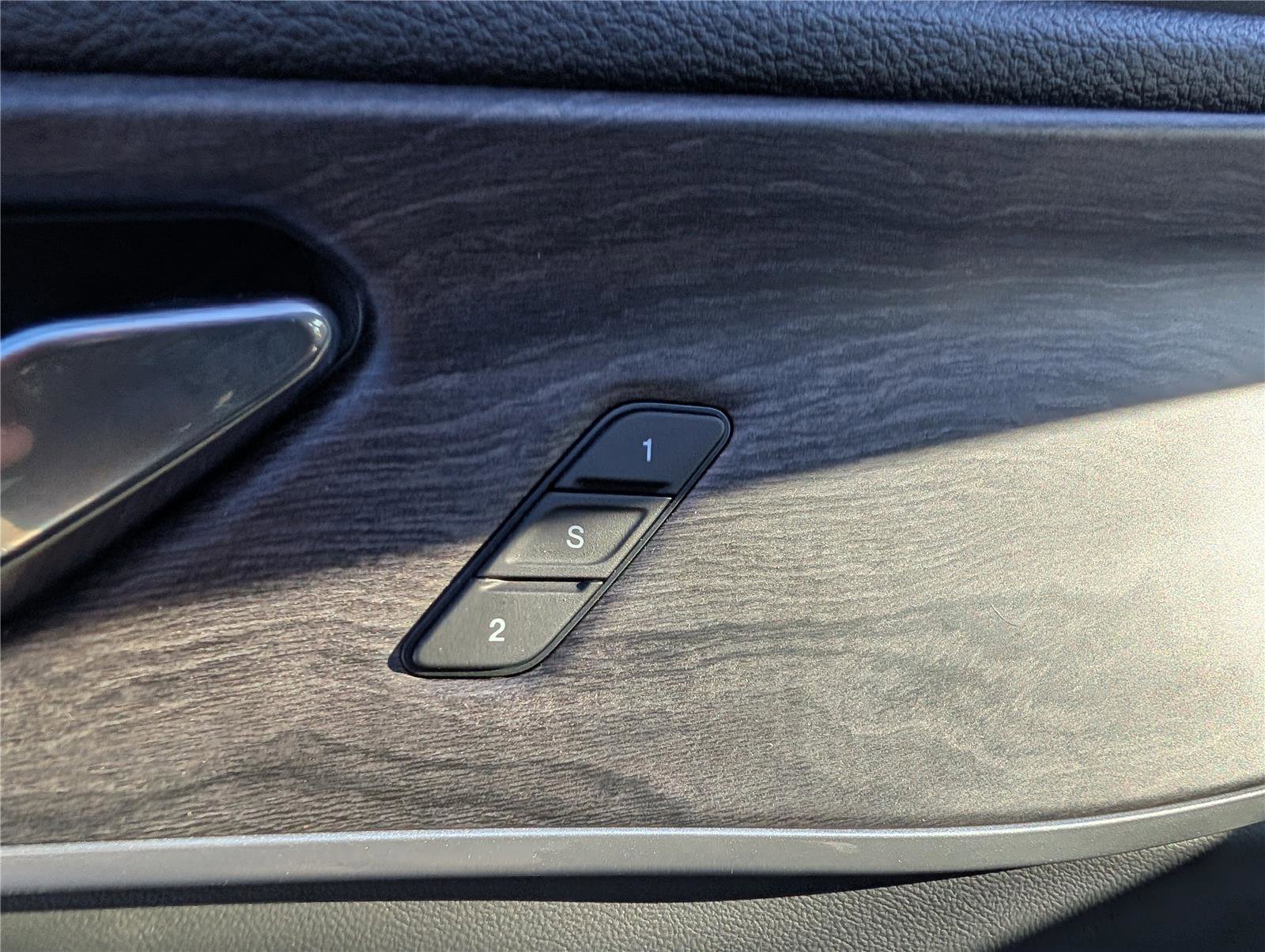 Used 2022 Jeep Grand Cherokee L Limited image 21