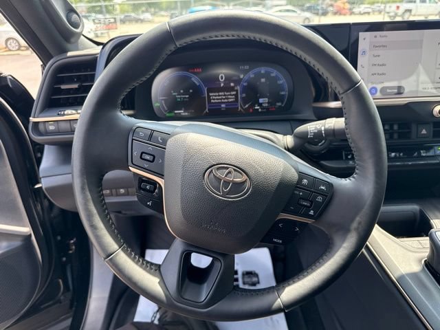 Used 2023 Toyota Crown AWD/4WD image 28