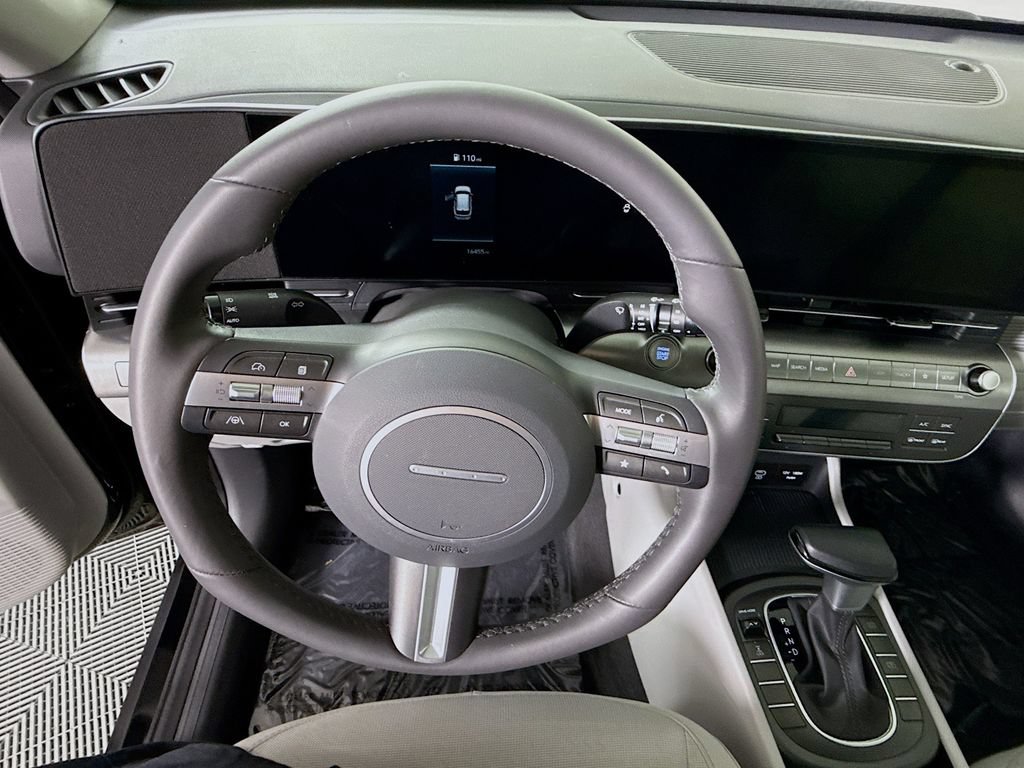 Certified 2025 Hyundai Kona SEL AWD/4WD image 20