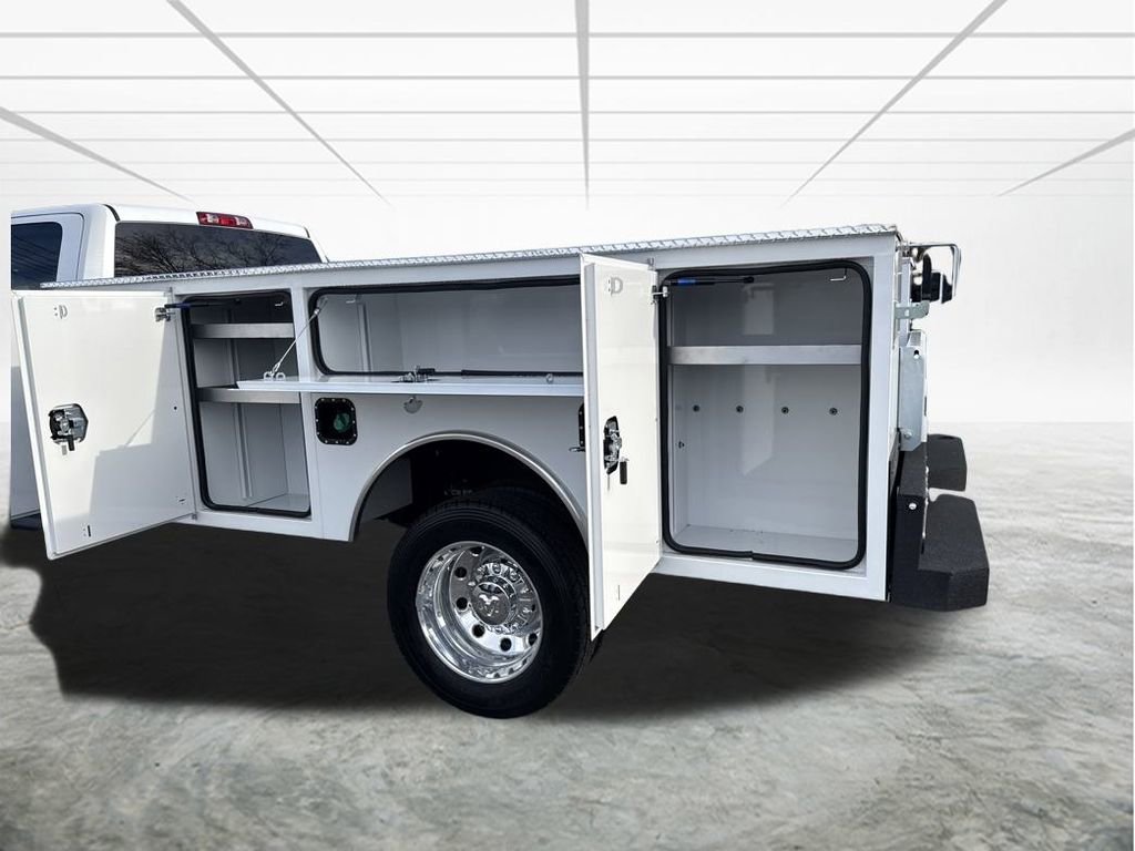 New 2026 RAM 5500 Tradesman w/ Chrome Appearance Group image 23