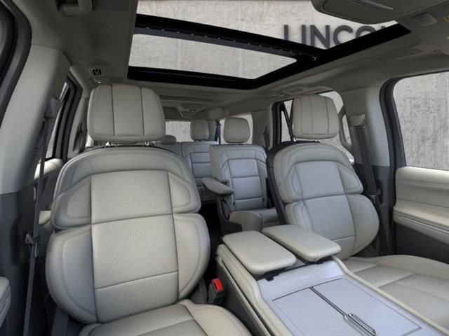 New 2026 Lincoln Navigator L Reserve w/ Jet Appearance Package image 10
