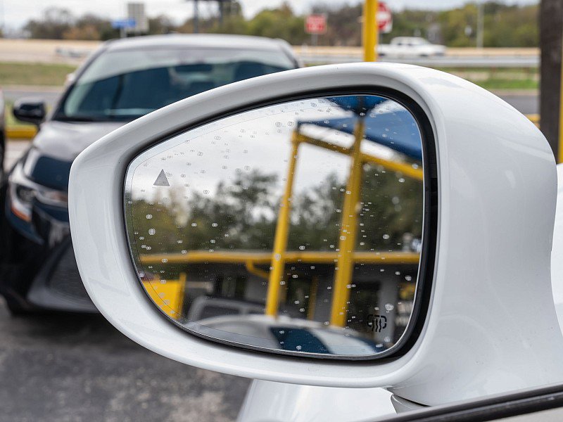 Used 2020 Chrysler Pacifica Limited image 32