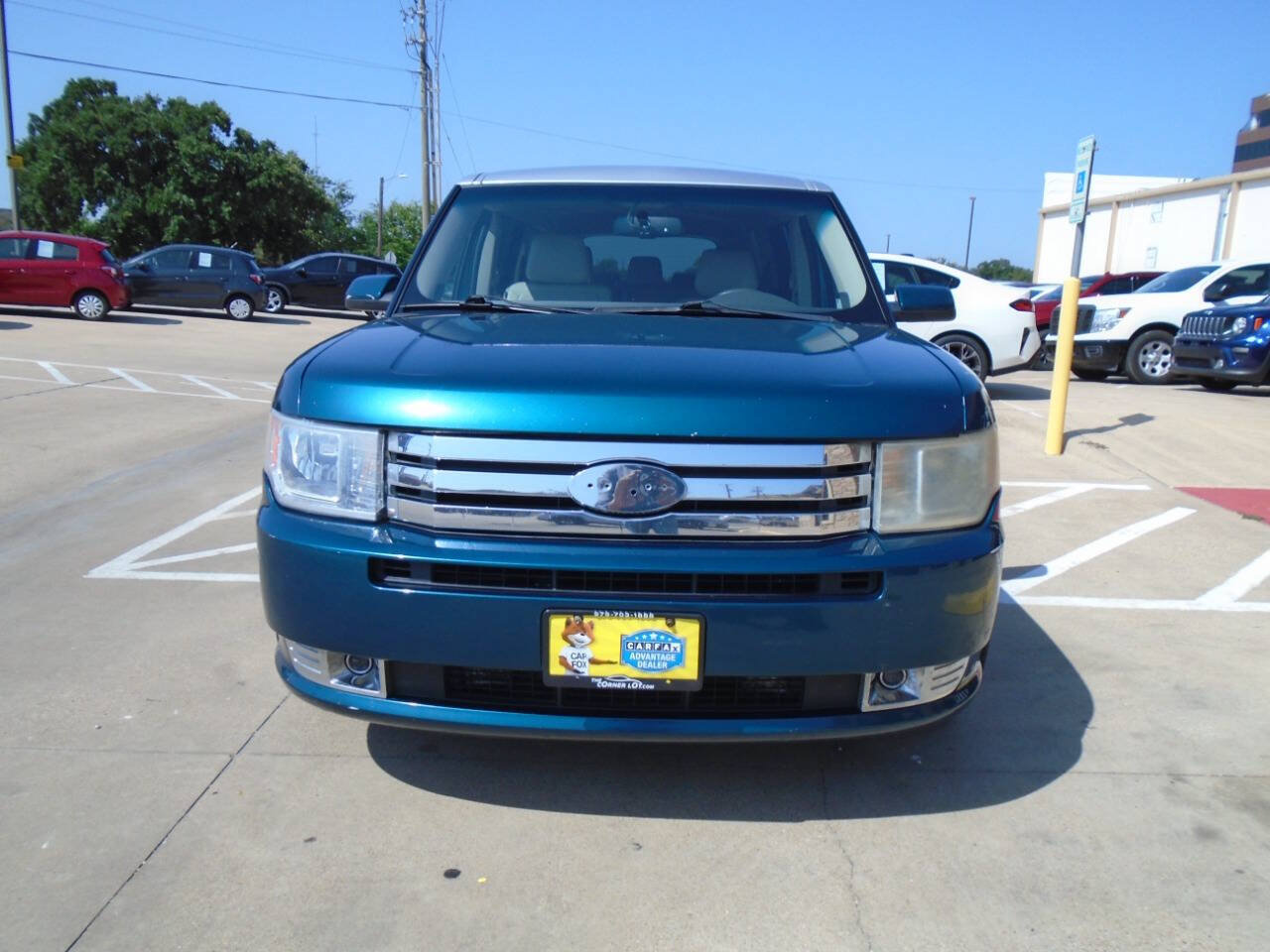 Used 2011 Ford Flex SEL w/ Rapid Spec Order Code FWD image 2