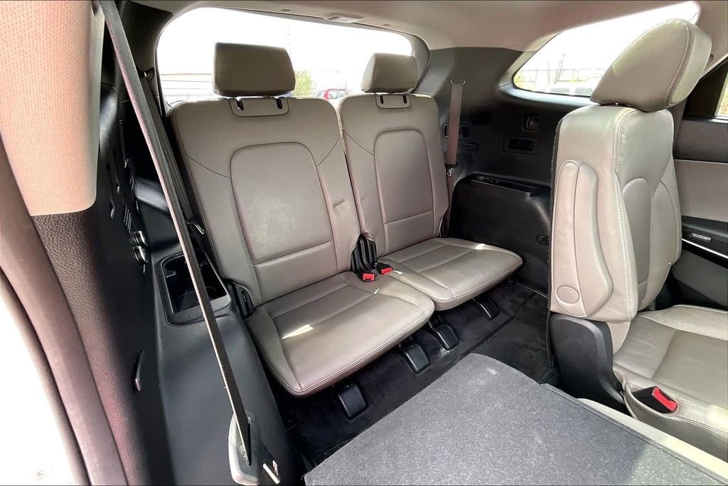 Used 2019 Hyundai Santa Fe XL image 27