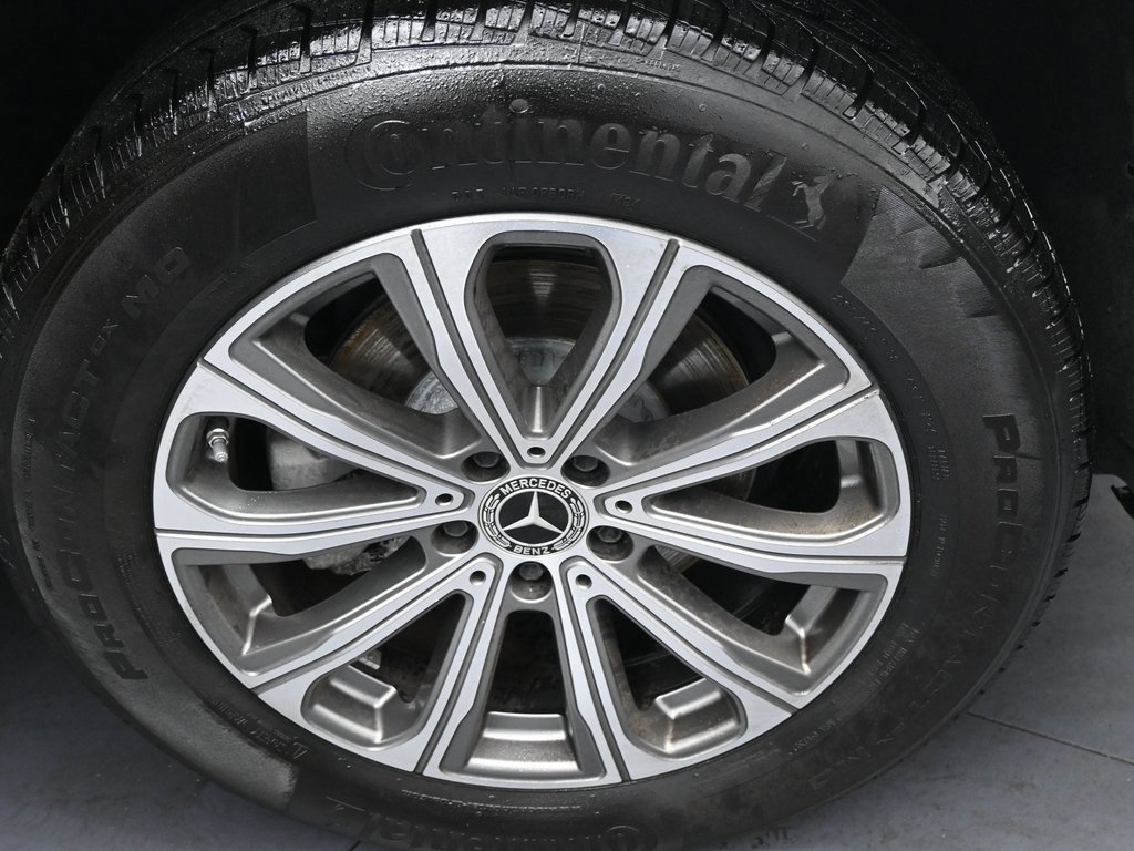 Used 2024 Mercedes-Benz GLC 300 4MATIC image 40