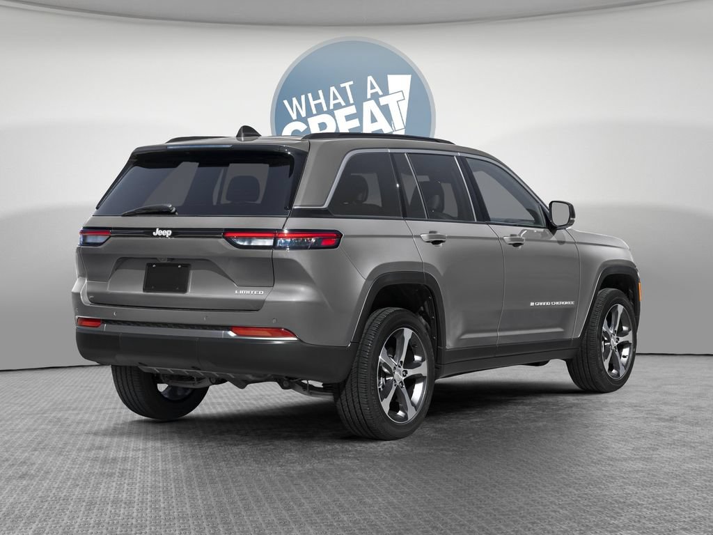 New 2027 Jeep Grand Cherokee Altitude AWD/4WD image 2