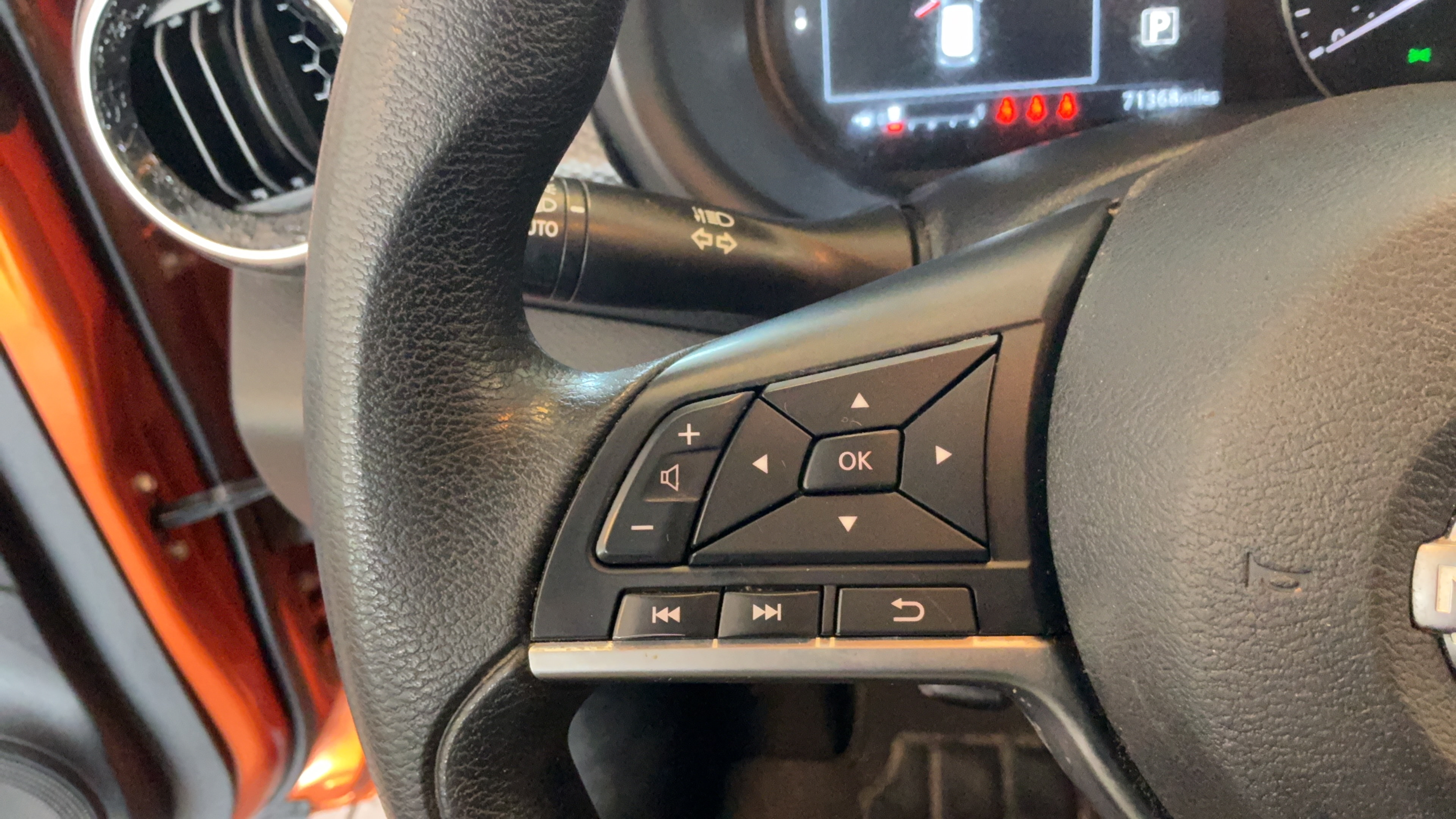 Used 2023 Nissan Kicks SV FWD image 17