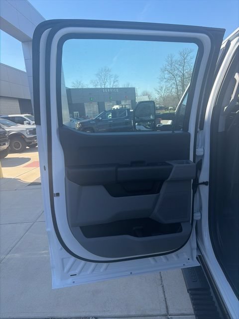 New 2026 Ford F250 XL w/ XL Chrome Package AWD/4WD image 24