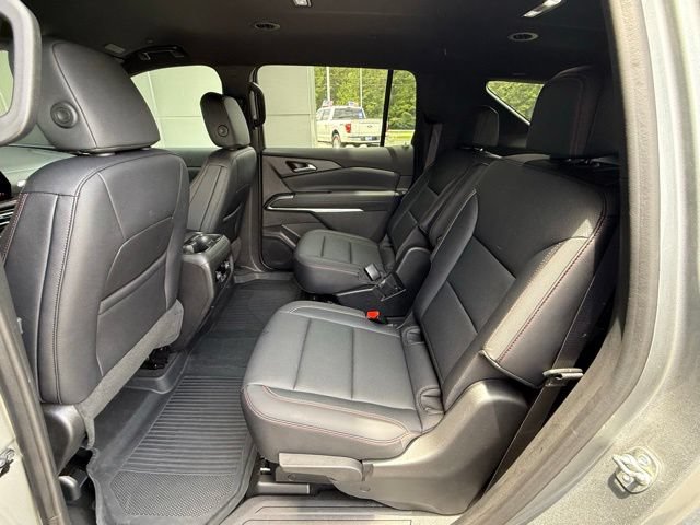 Used 2025 Chevrolet Traverse Z71 w/ LPO, Cargo Package AWD/4WD image 15