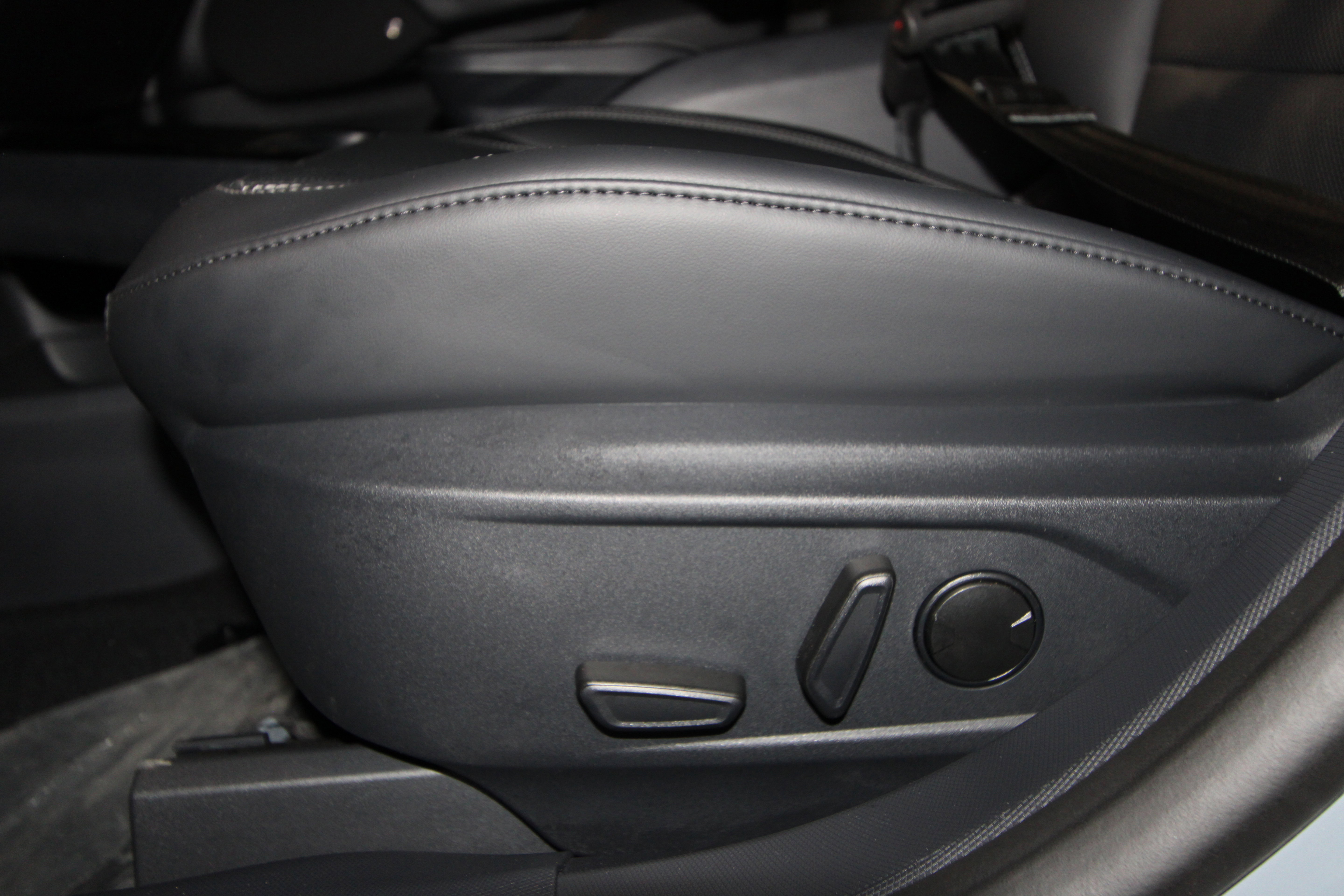 New 2026 Ford Mustang Mach-E Premium AWD/4WD image 7