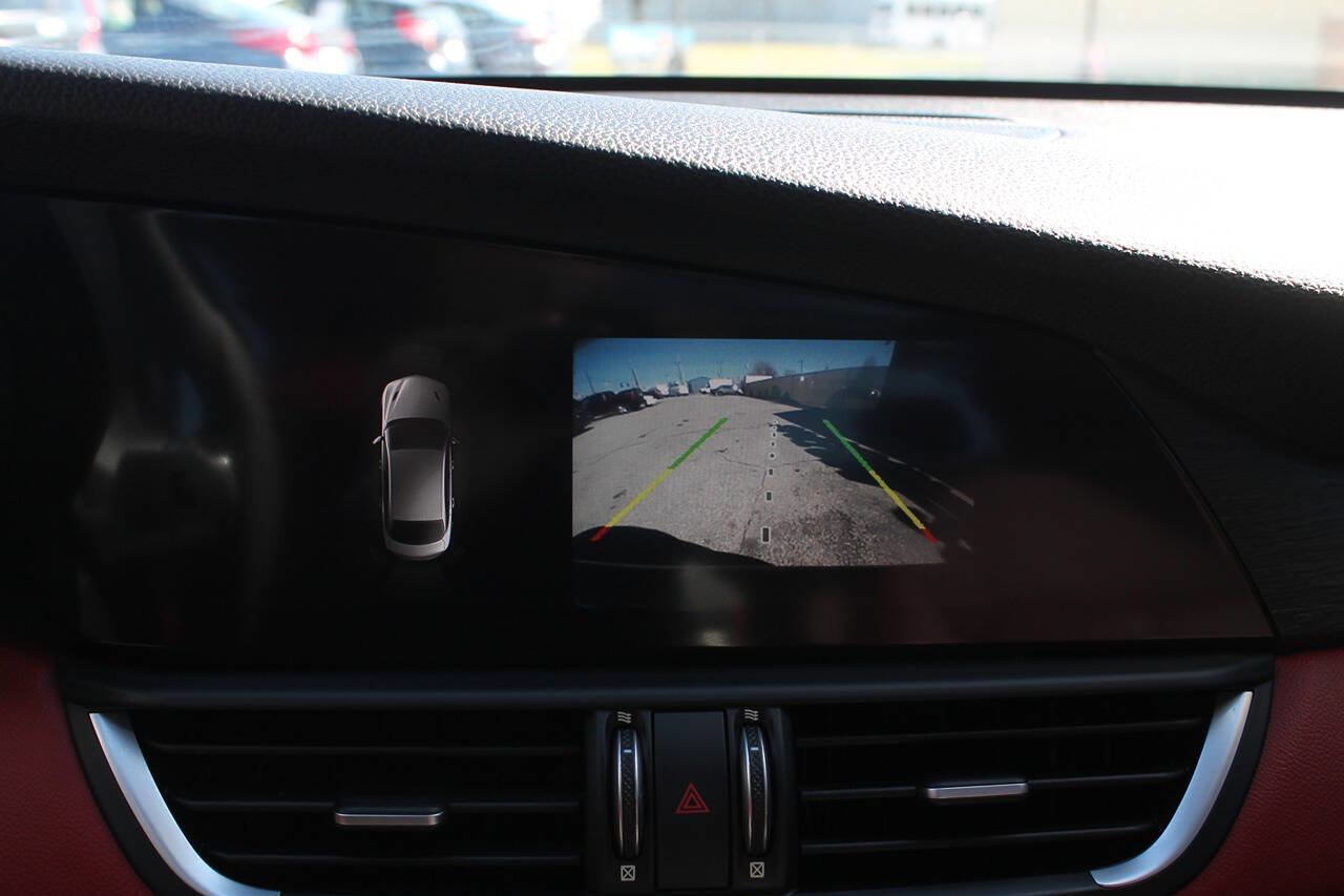 Used 2019 Alfa Romeo Giulia Ti w/ Nero Edizione image 34