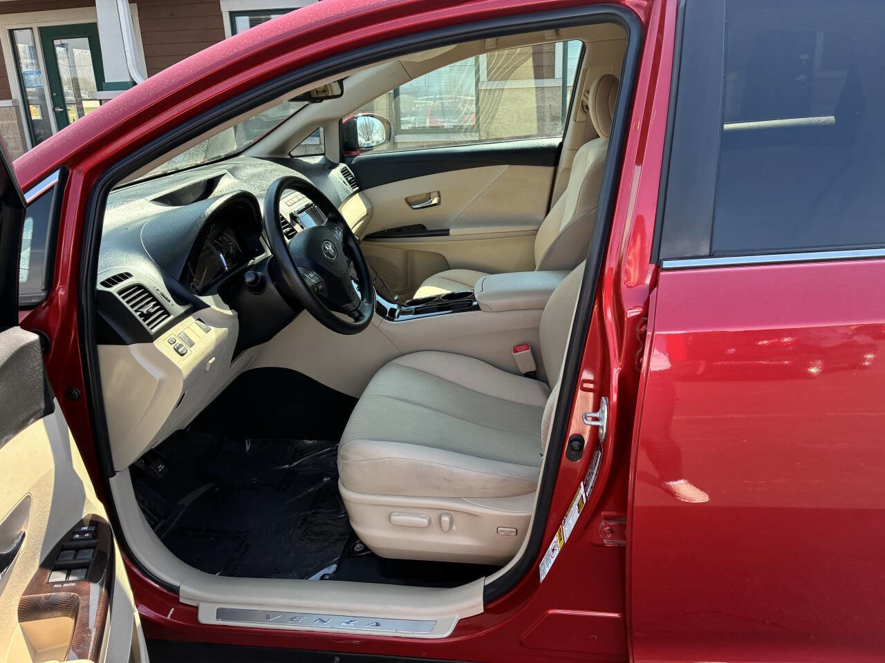 Used 2010 Toyota Venza image 10