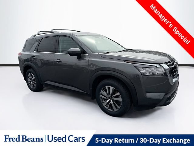 Used 2023 Nissan Pathfinder SL