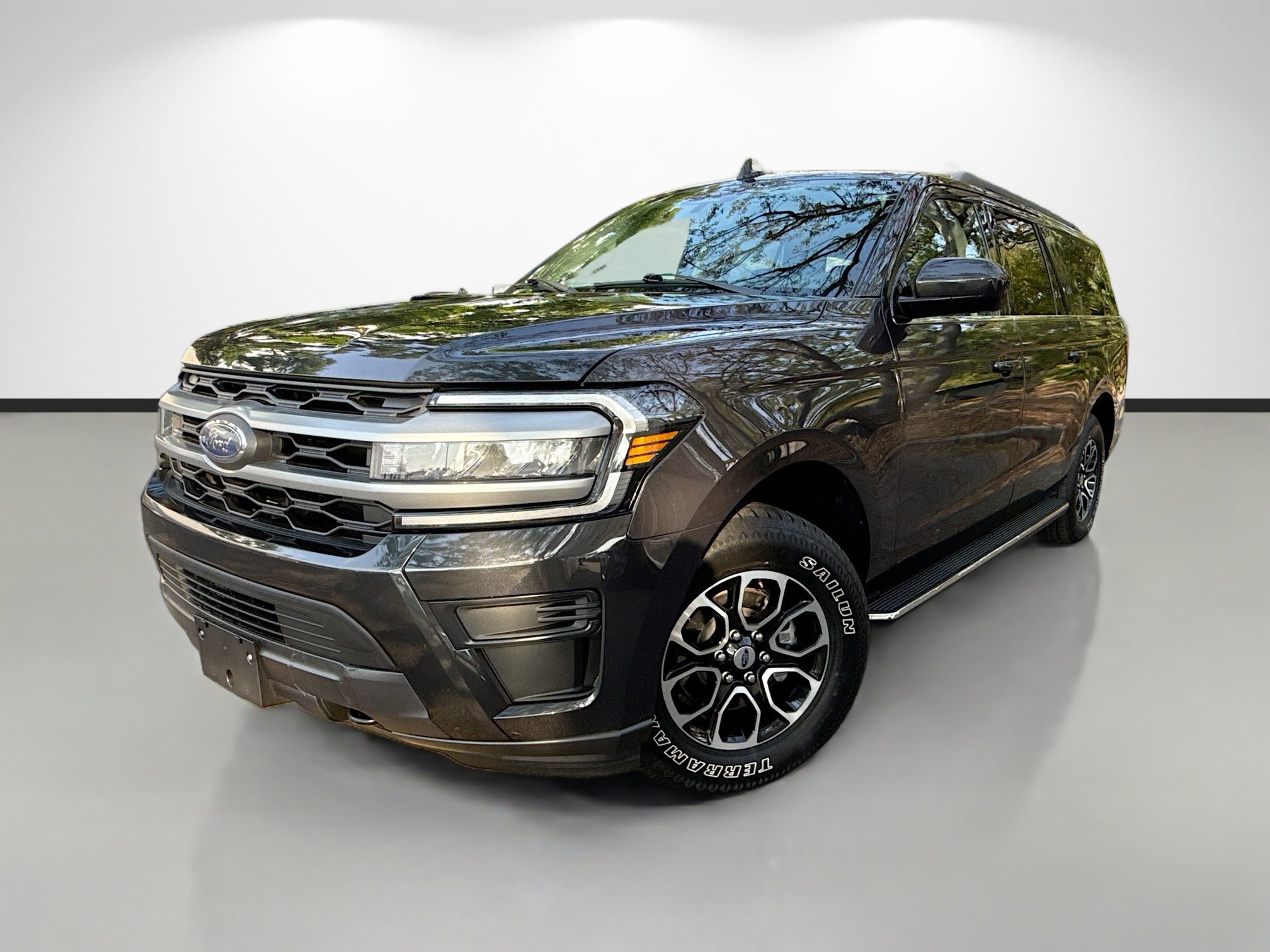 Used 2022 Ford Expedition Max XLT image 1