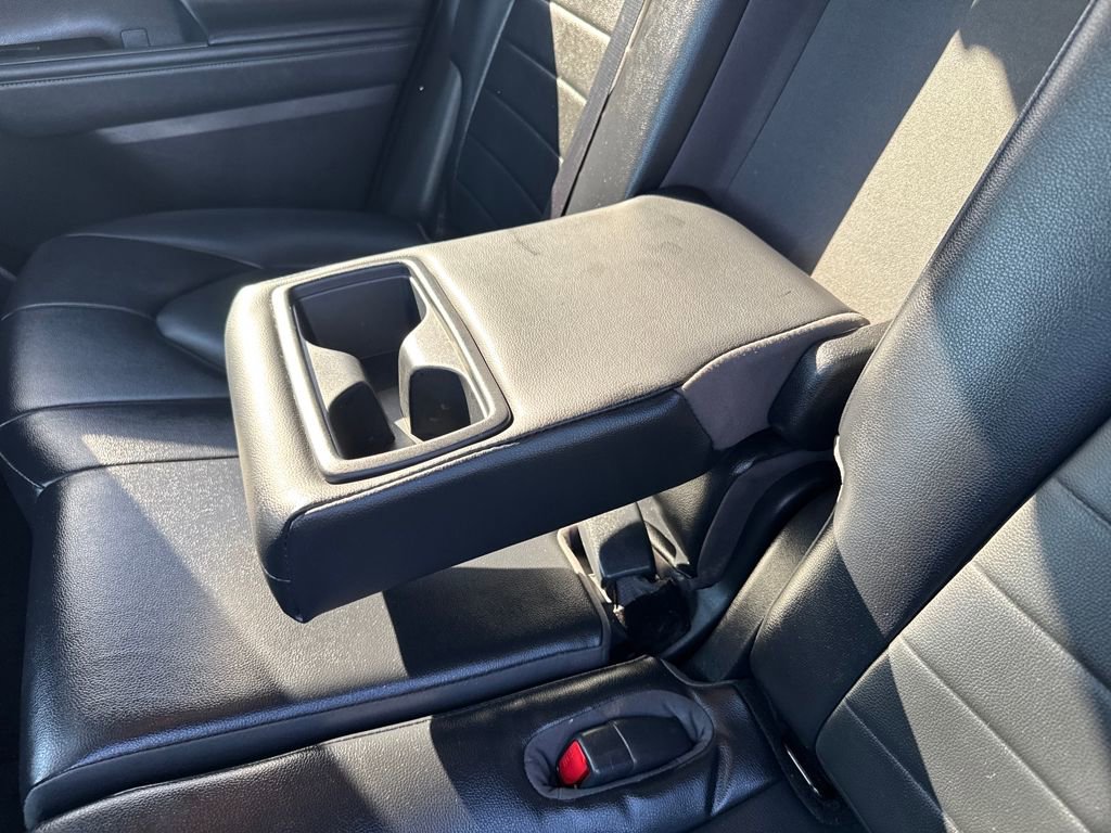 Used 2022 Toyota Highlander XLE image 40