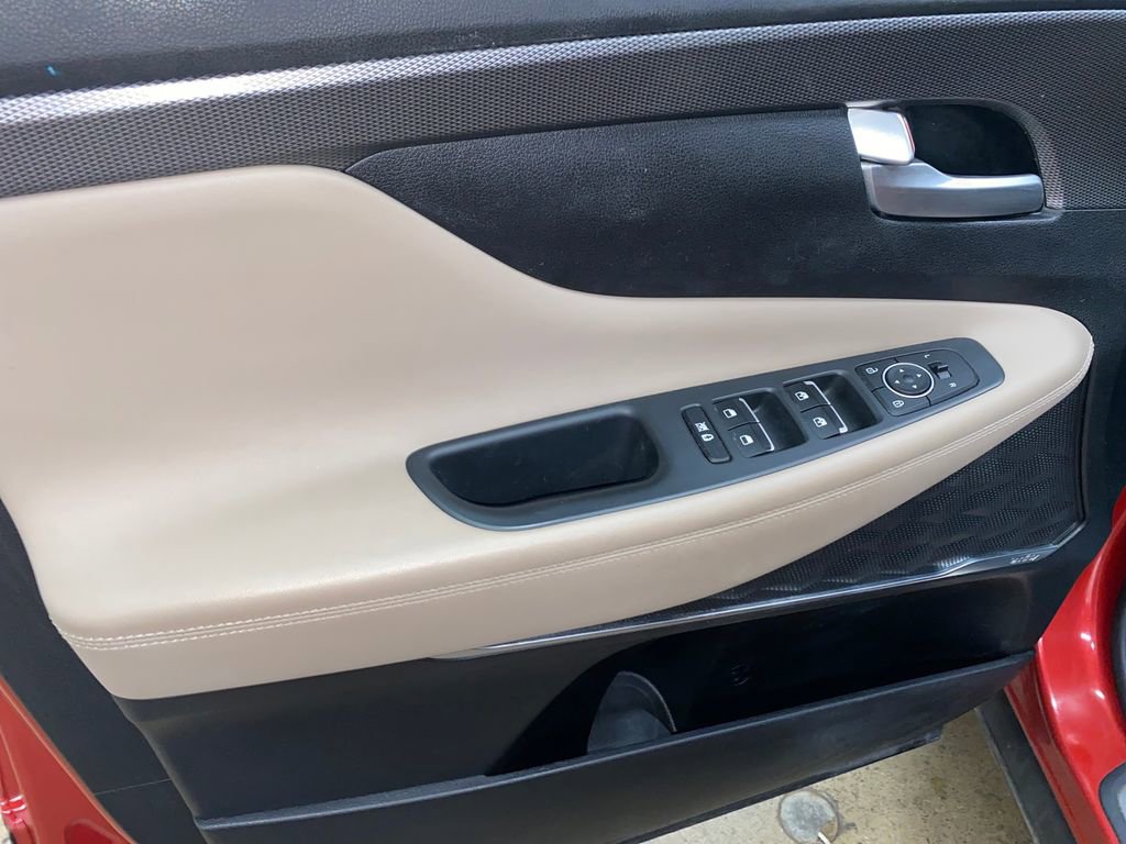 Used 2019 Hyundai Santa Fe Limited AWD/4WD image 9