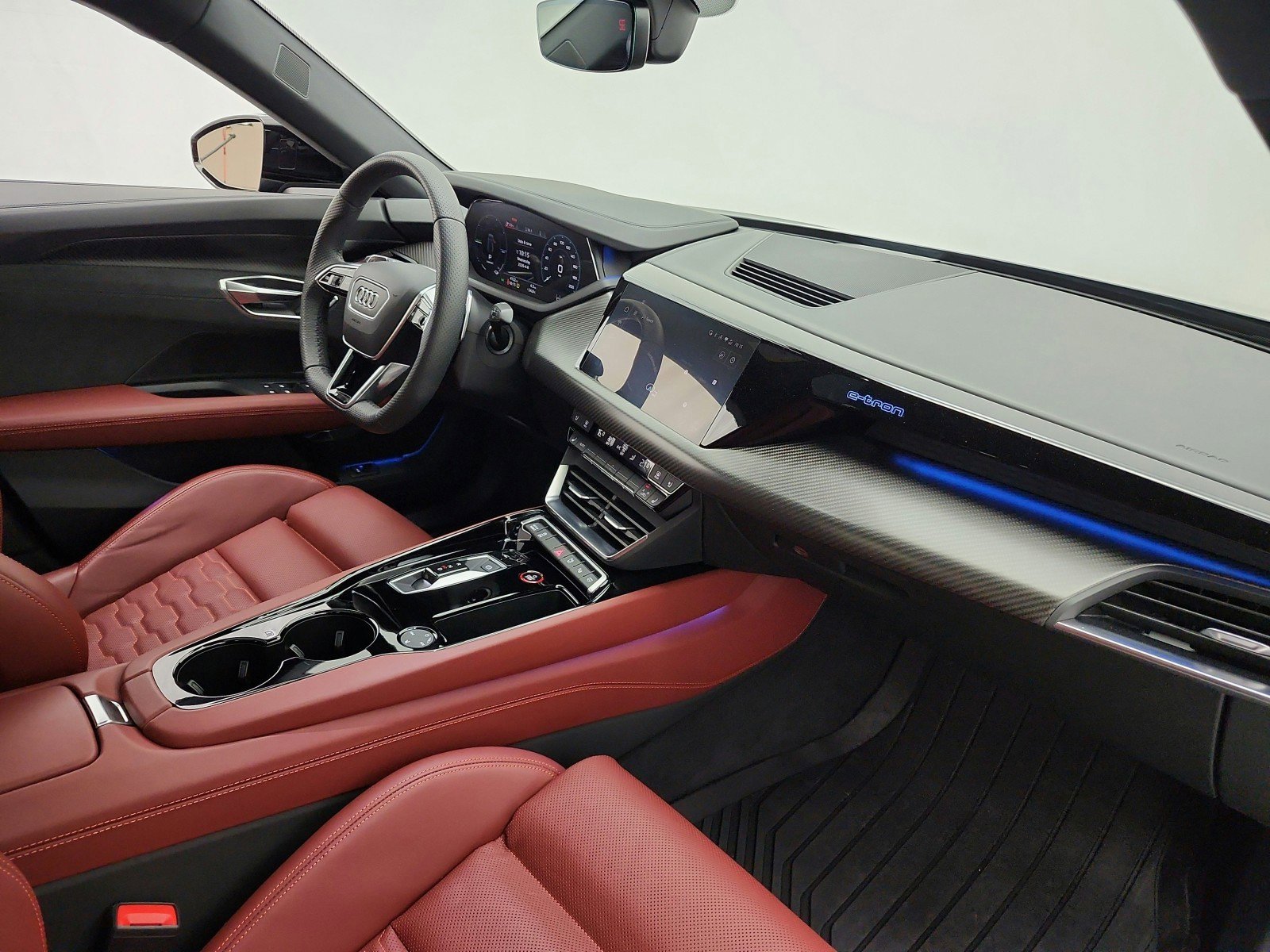 Used 2023 Audi e-tron GT Prestige image 18