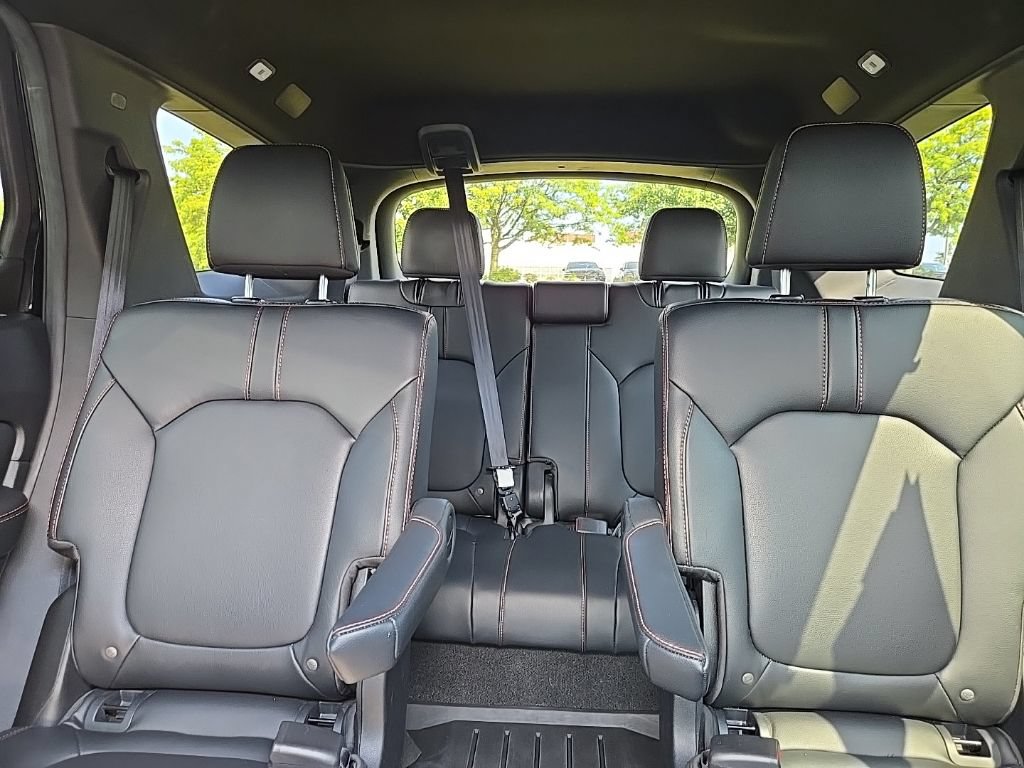 Used 2024 Honda Pilot TrailSport image 33