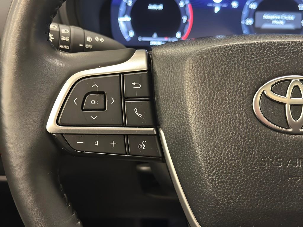 Used 2024 Toyota Grand Highlander XLE image 16
