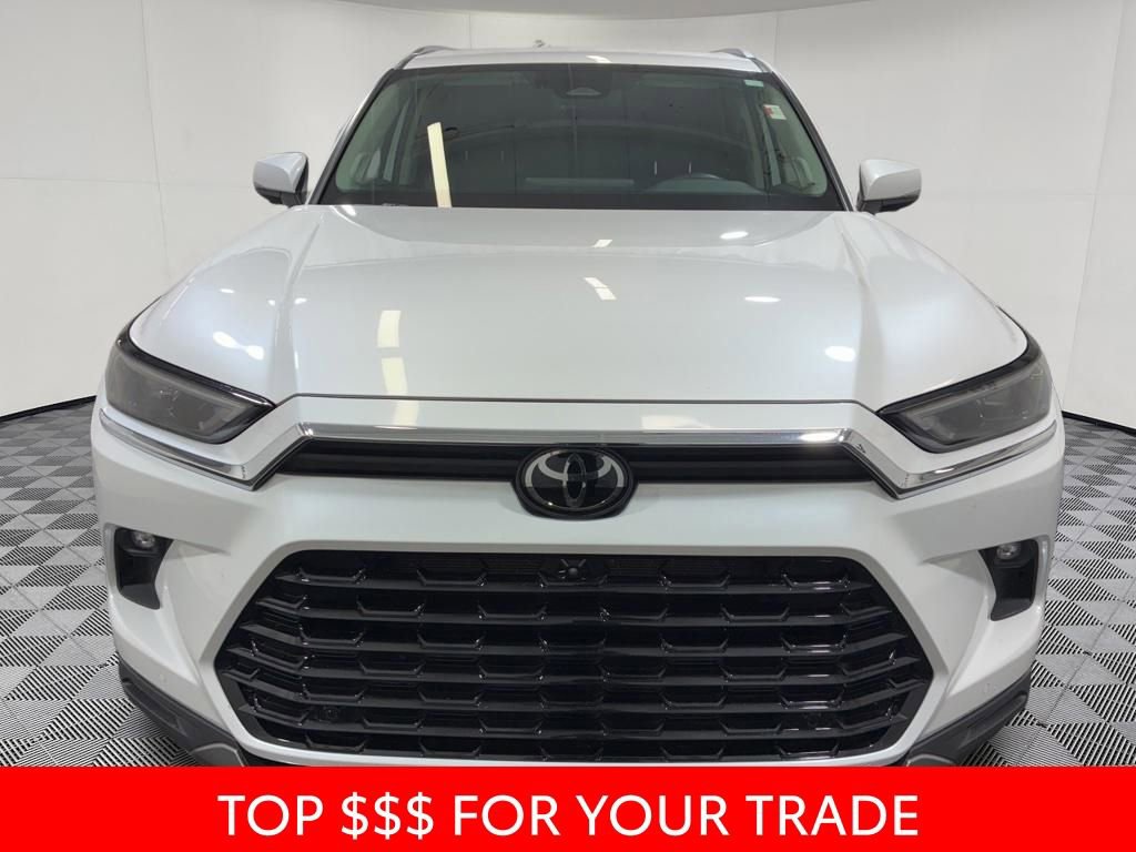 Used 2024 Toyota Grand Highlander AWD image 2