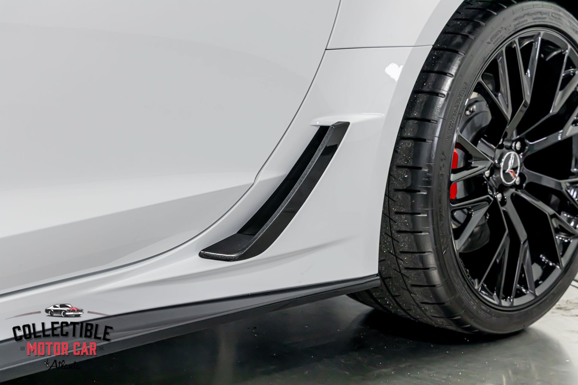 Used 2015 Chevrolet Corvette Z06 w/ 3LZ Preferred Equipment Group RWD image 58
