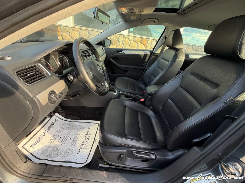 Used 2014 Volkswagen Jetta SE FWD image 21