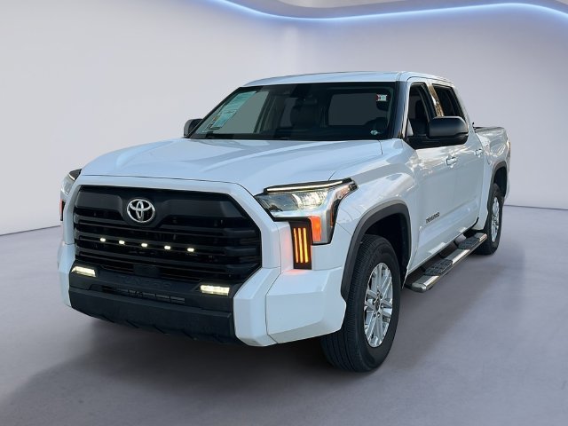 Used 2023 Toyota Tundra SR5 w/ SR5 Premium Package RWD image 1