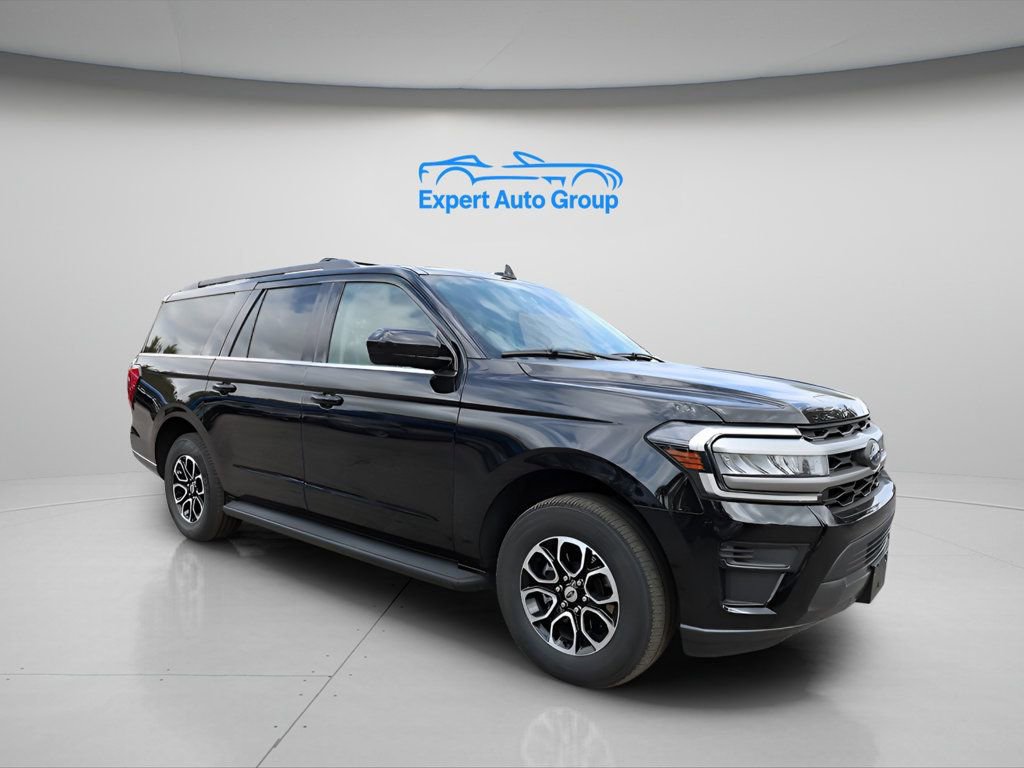Used 2024 Ford Expedition Max XLT image 5