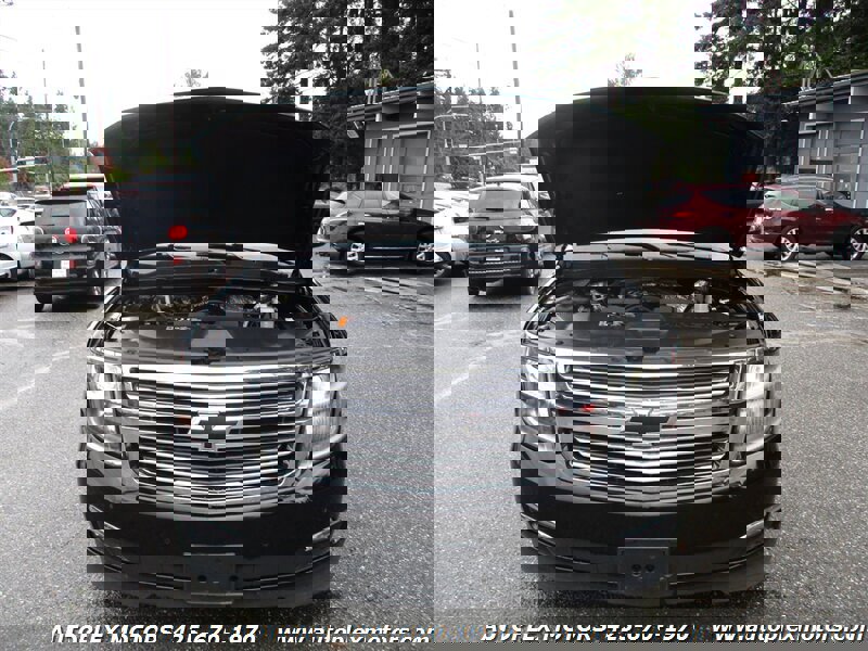 Used 2018 Chevrolet Suburban Premier image 21